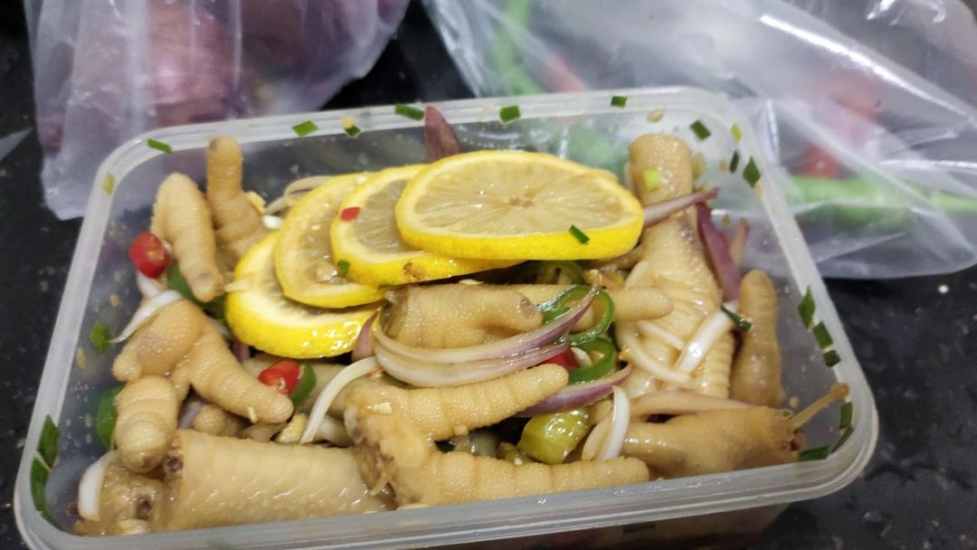 【柠檬酸辣鸡爪】自制超级无敌美味的网红鸡爪