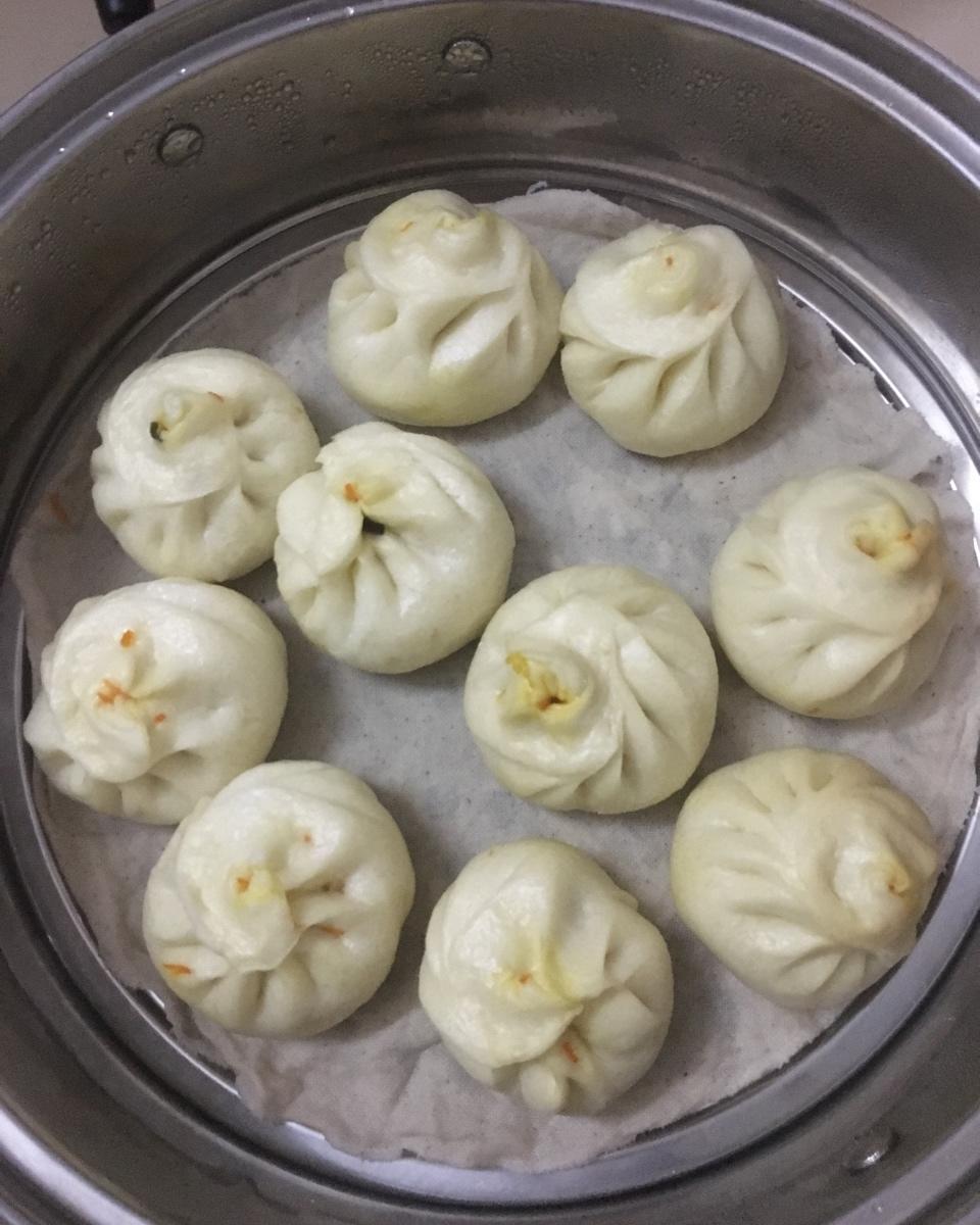 胡萝卜木耳鸡蛋素包子
