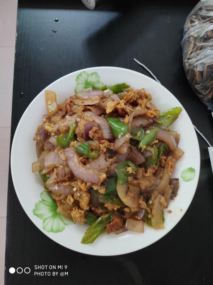 洋葱炒鸡蛋