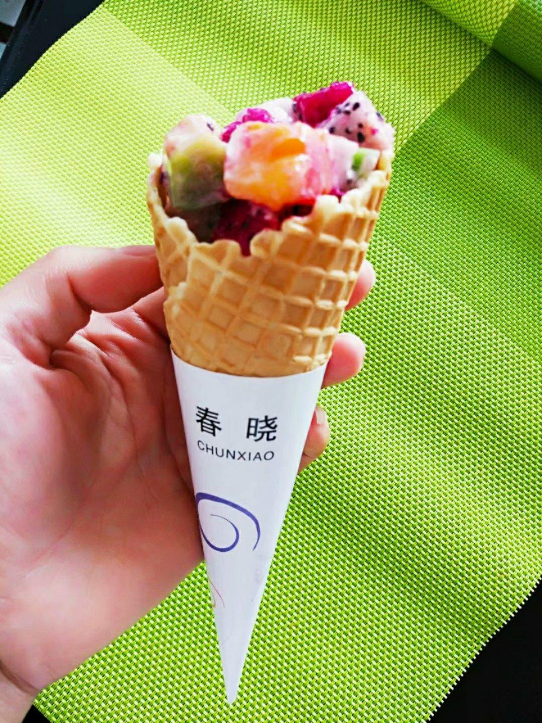 水果沙拉蛋筒