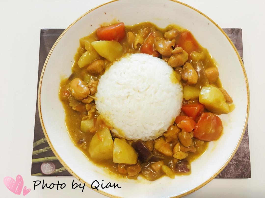 咖喱鸡肉饭