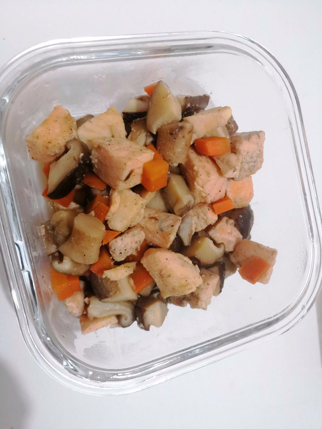 炒三文鱼粒