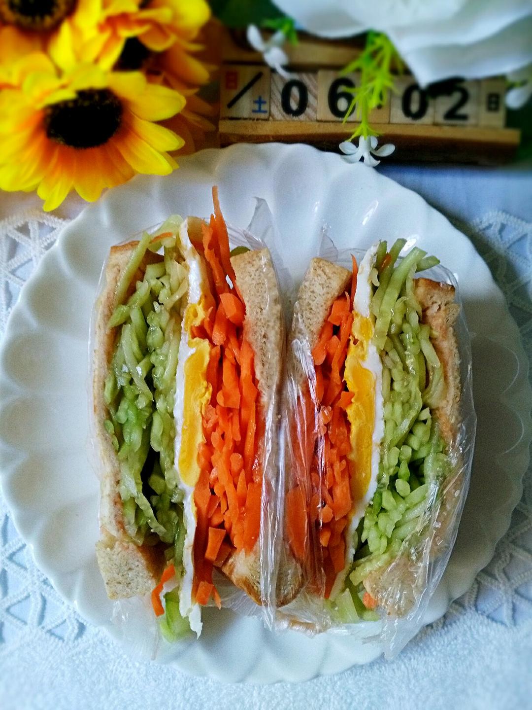 蔬菜三明治