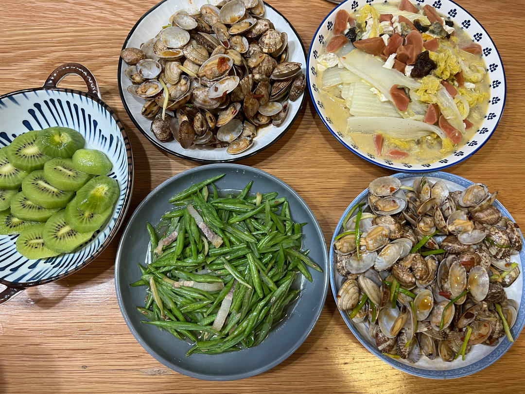 纪录周末餐桌