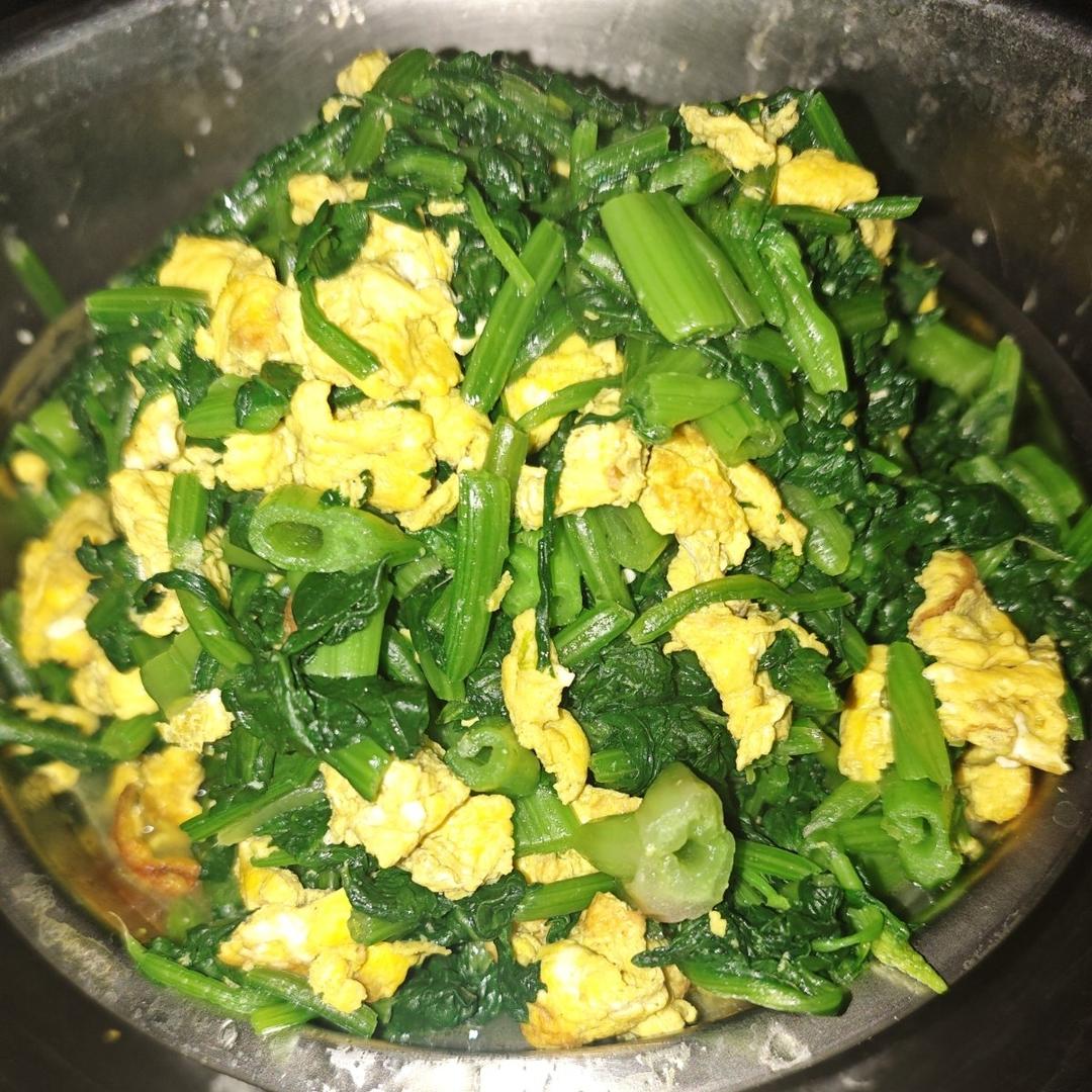 可缓解用眼疲劳的鸡蛋炒菠菜来啦