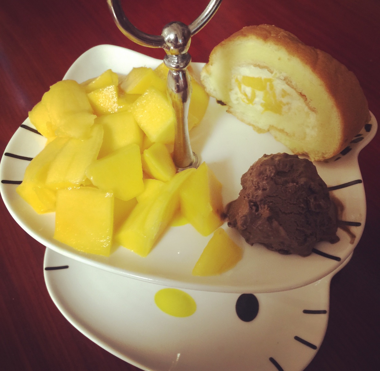 浓醇黑巧克力冰淇淋（免搅打）