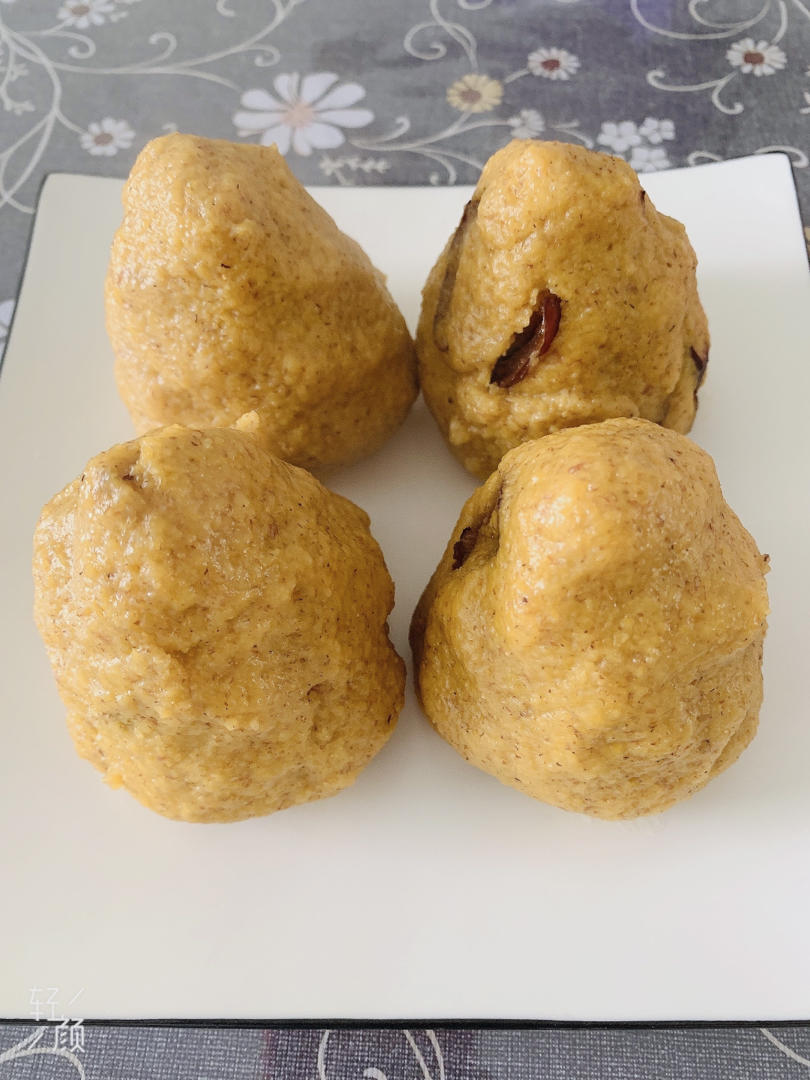 堂妈小厨——红枣窝头