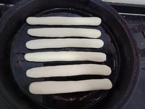 玉米面锅贴的做法 步骤2