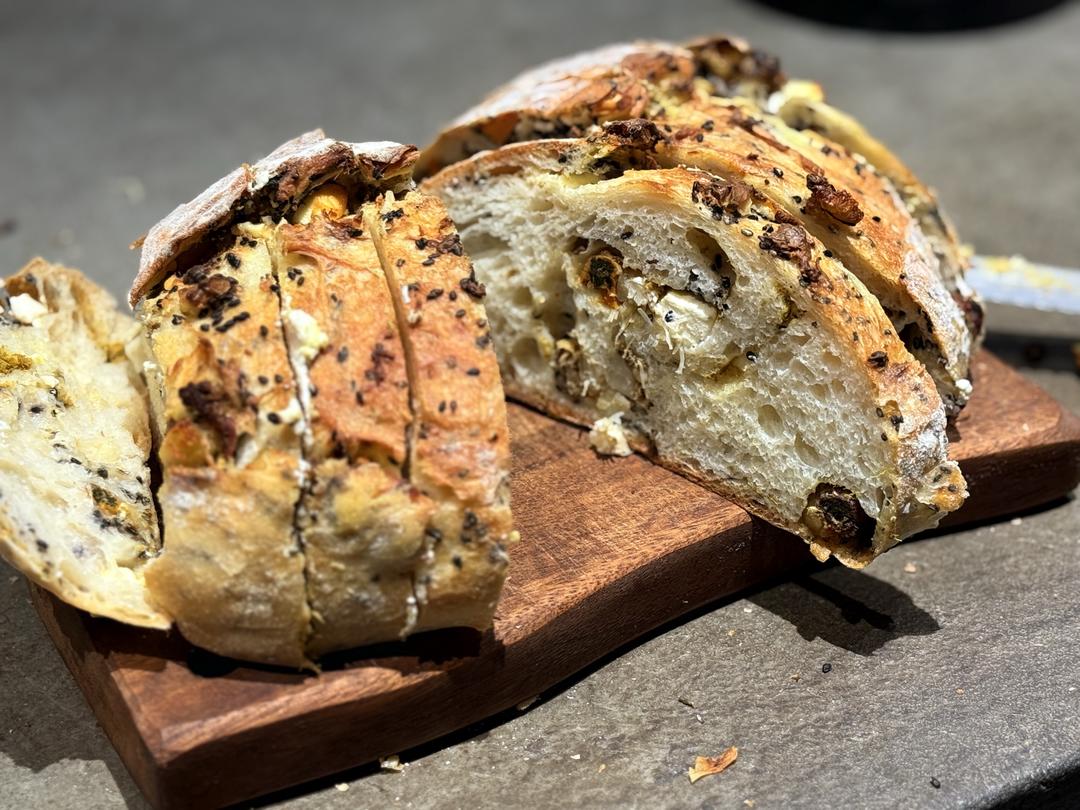 绿咖喱扇贝欧包的做法