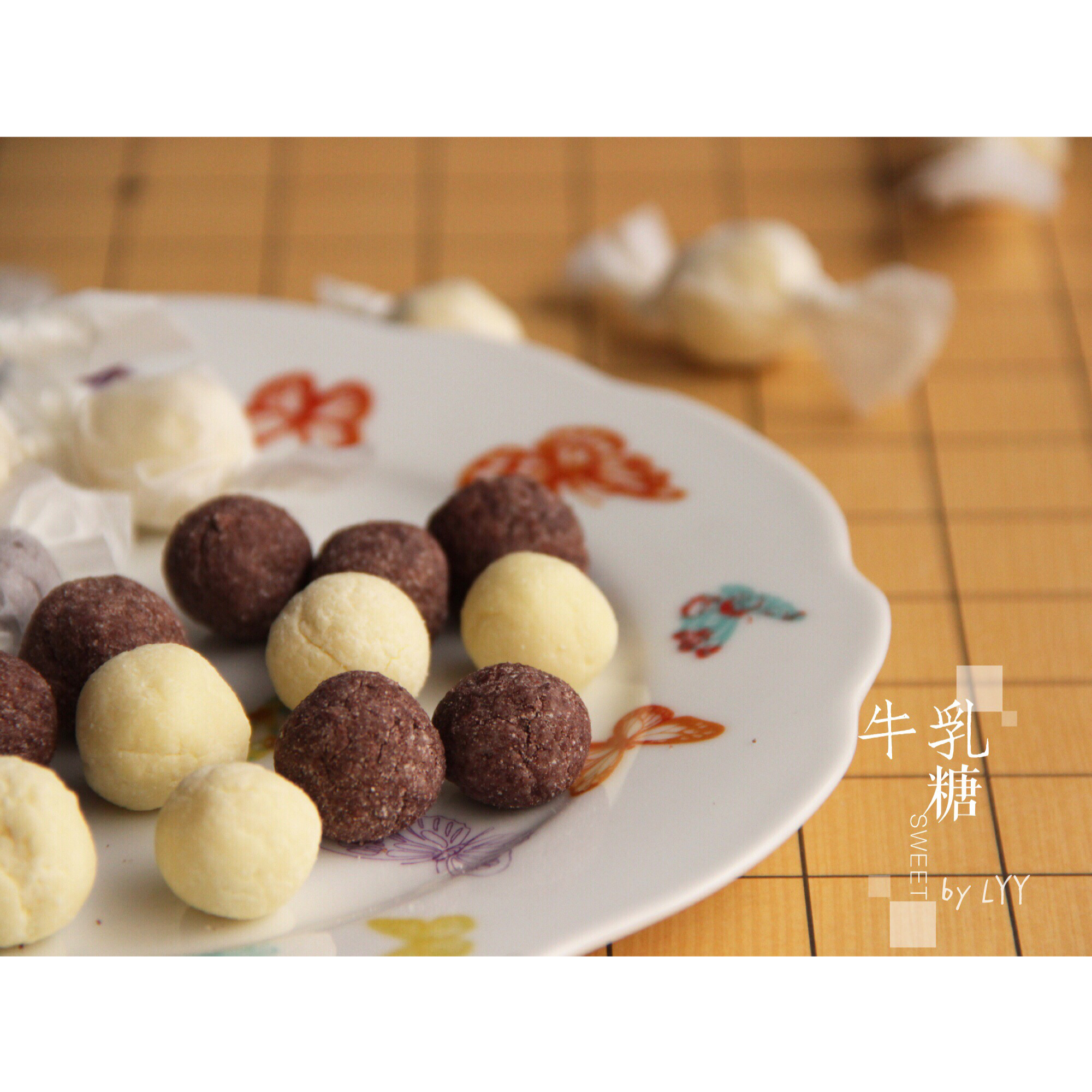 四种口味的五分钟牛乳糖—原味、巧克力、咖啡、抹茶