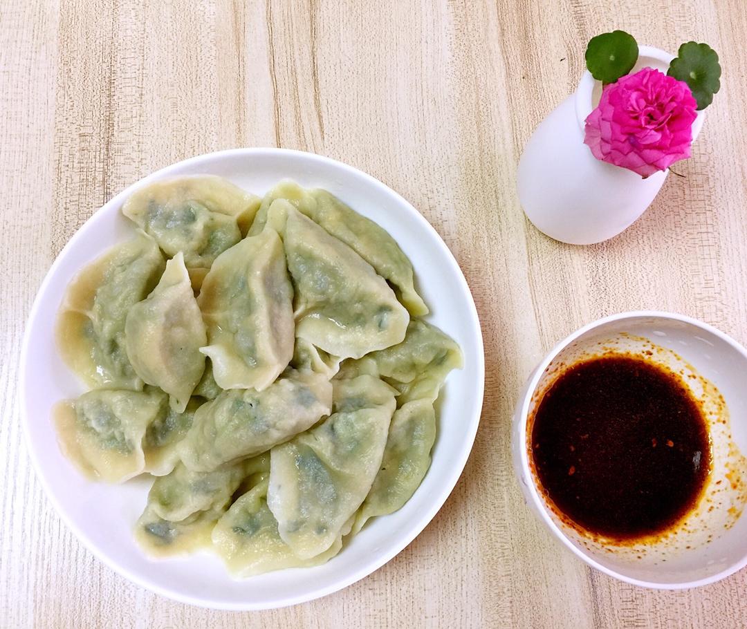荠菜鲜肉饺子