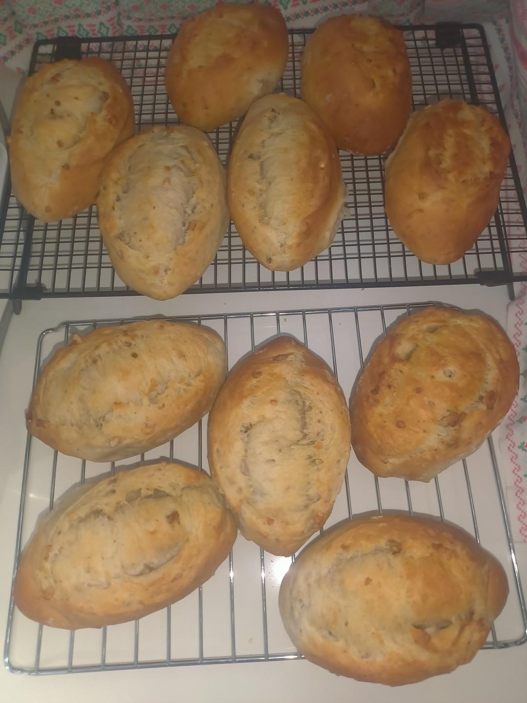 经典奶盐风味，鲜奶核桃盐面包