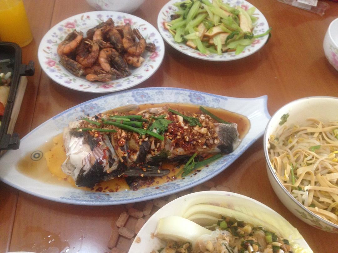蒜泥鲤鱼