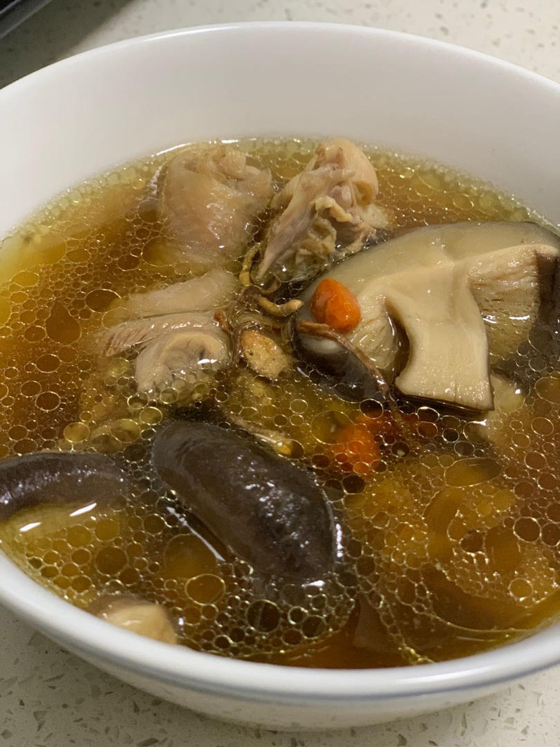 无o0没做的香菇炖鸡汤