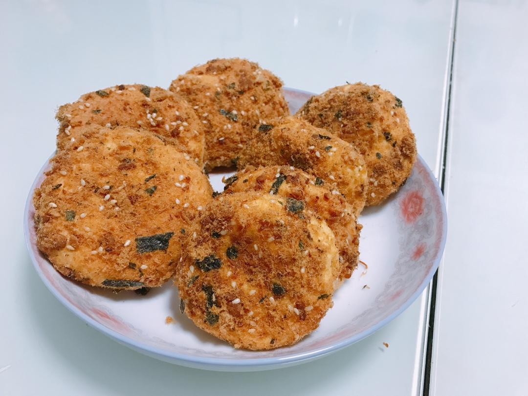 爆浆肉松小贝