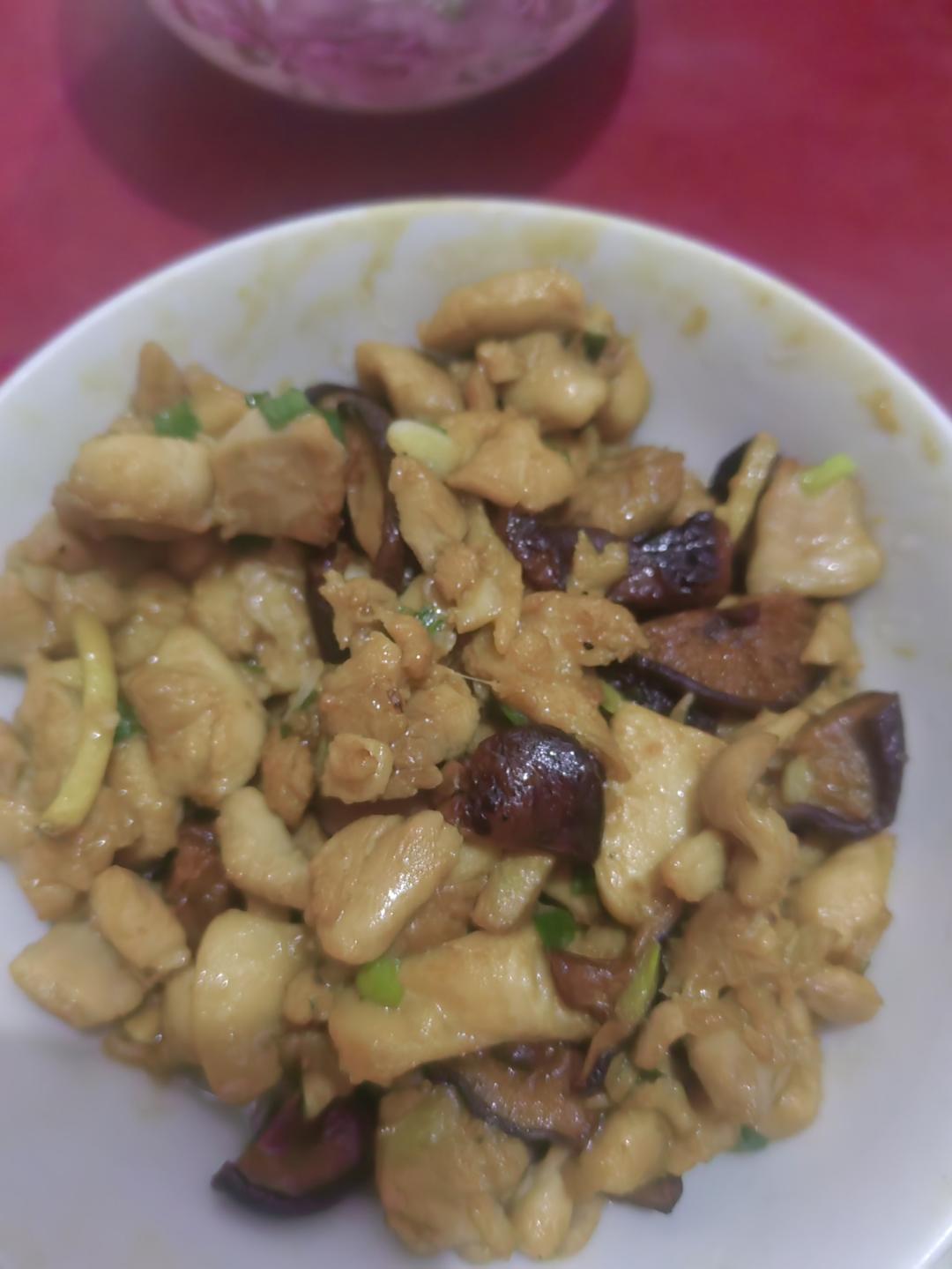 低脂低卡‼️ 家常菜‼️香菇滑鸡‼️好吃到停不下来