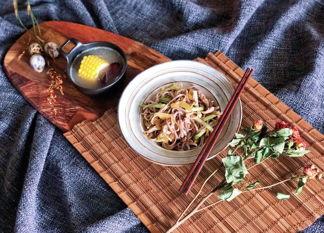 榨菜肉丝面