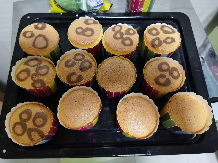 纸杯蛋糕 8寸戚风蛋糕的量