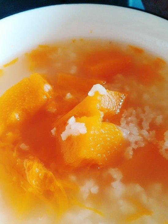 电饭锅版香甜南瓜粥