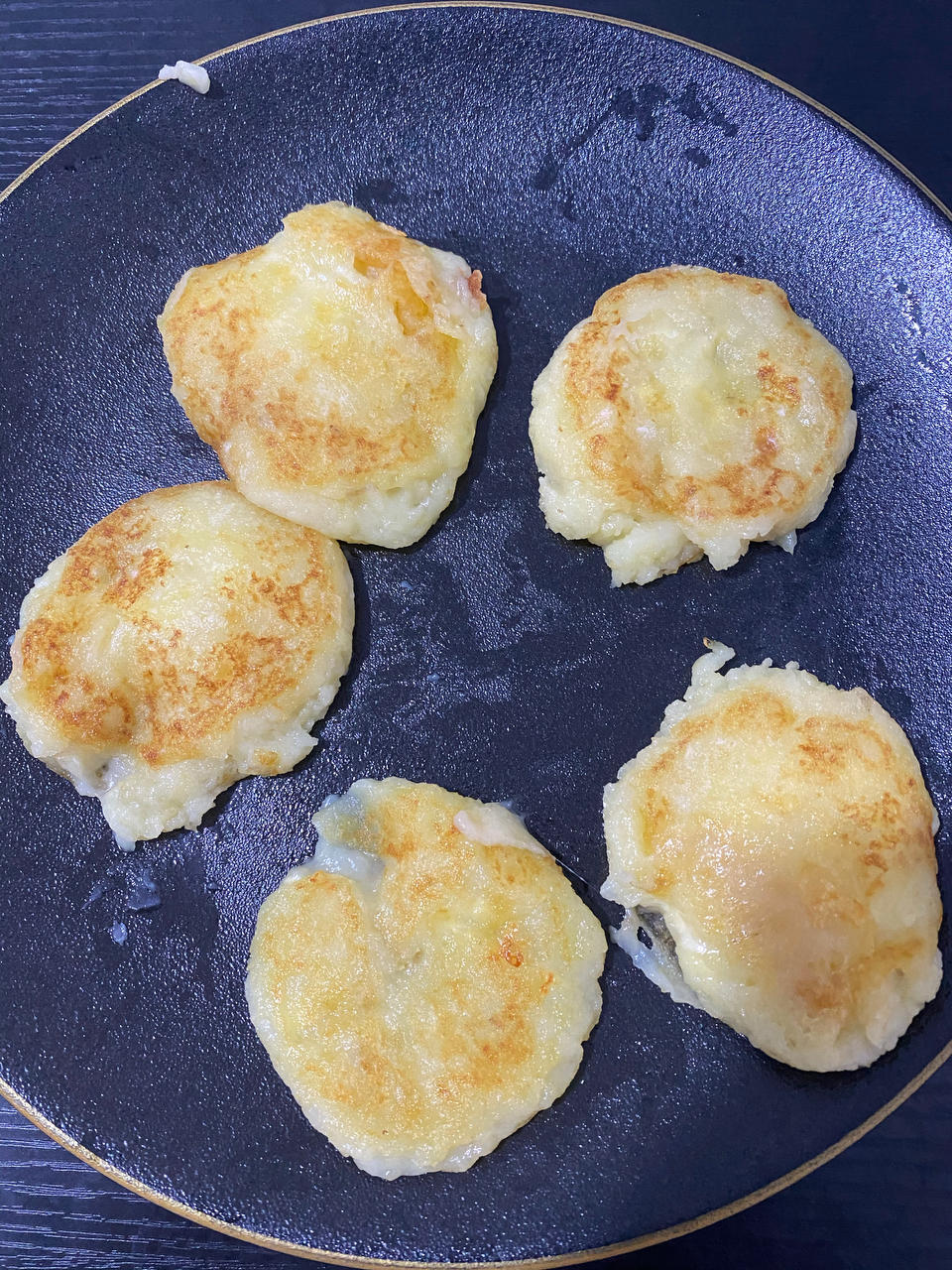 土豆cheese饼，吃起来象pizza