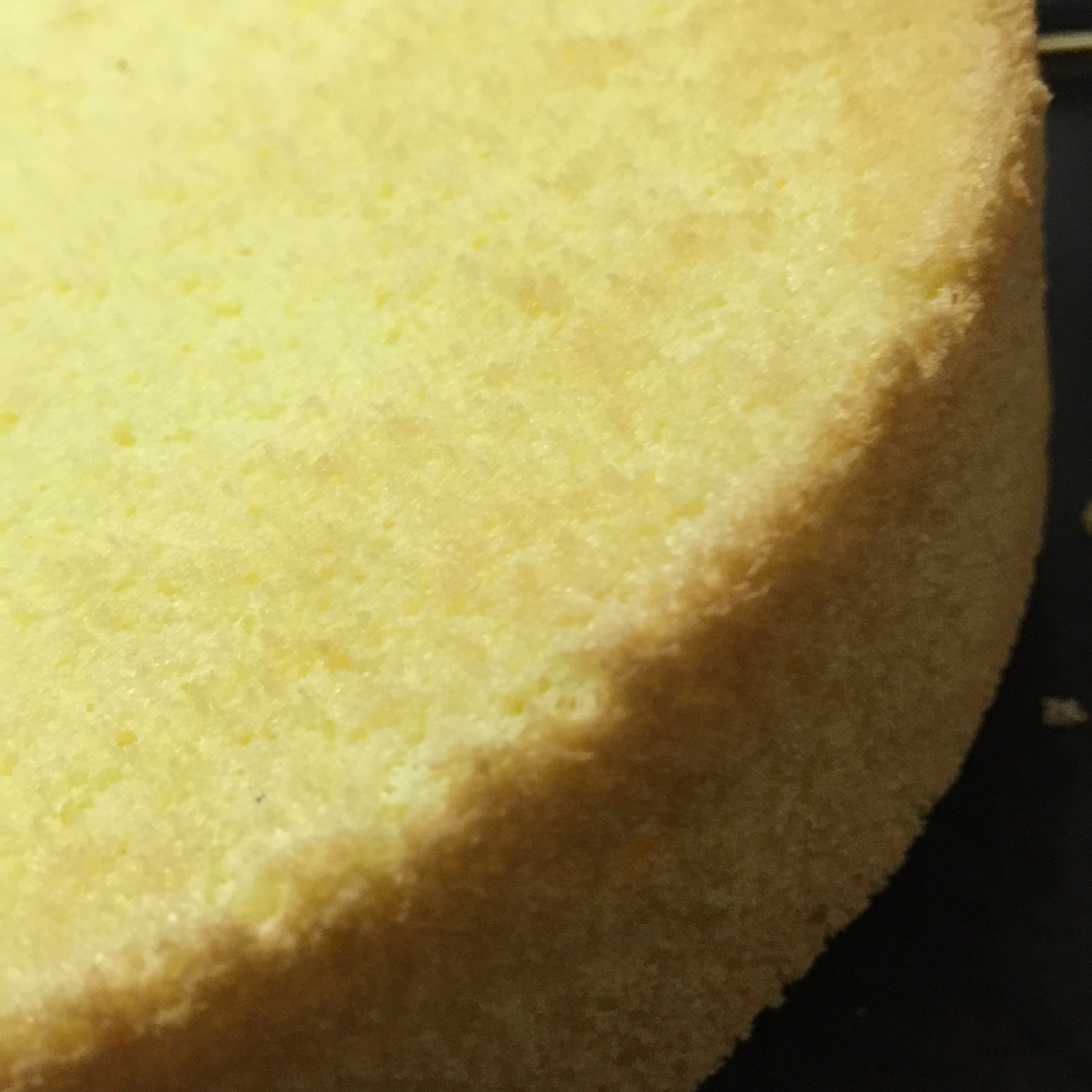 超简单完美戚风蛋糕（6寸2蛋）附打发、翻拌、脱模视频