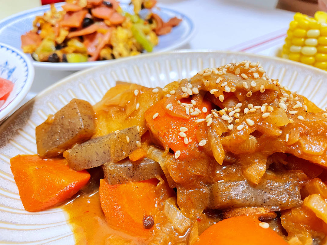 瑞利山和瑞丽安的食堂