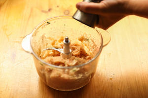 盐麴（盐曲）鸡肉豆腐丸子锅的做法 步骤5