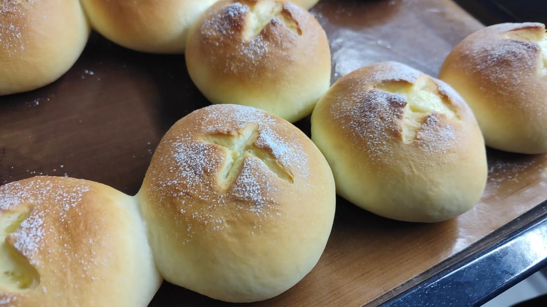 超拉丝❗️🔥能爆浆的熔岩培根软欧包❗️