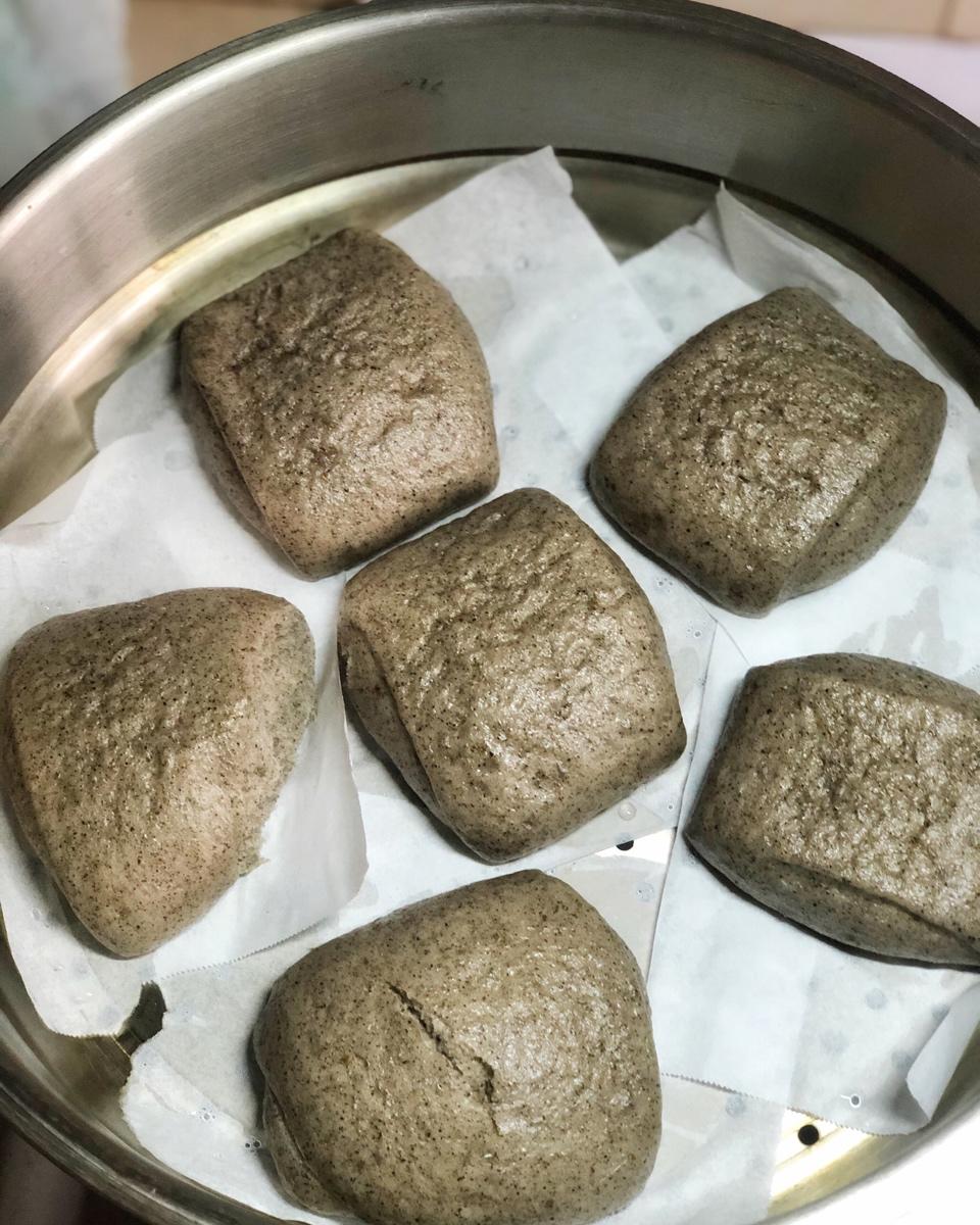 奶香黑芝麻刀切馒头