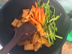 干锅千叶豆腐的做法 步骤5