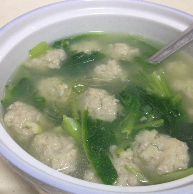 小白菜丸子汤