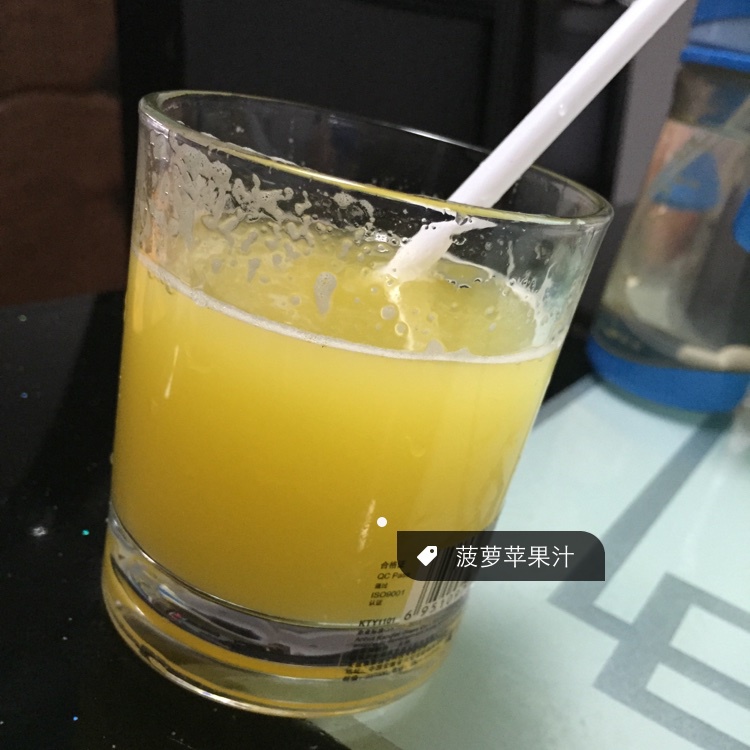 菠萝苹果汁