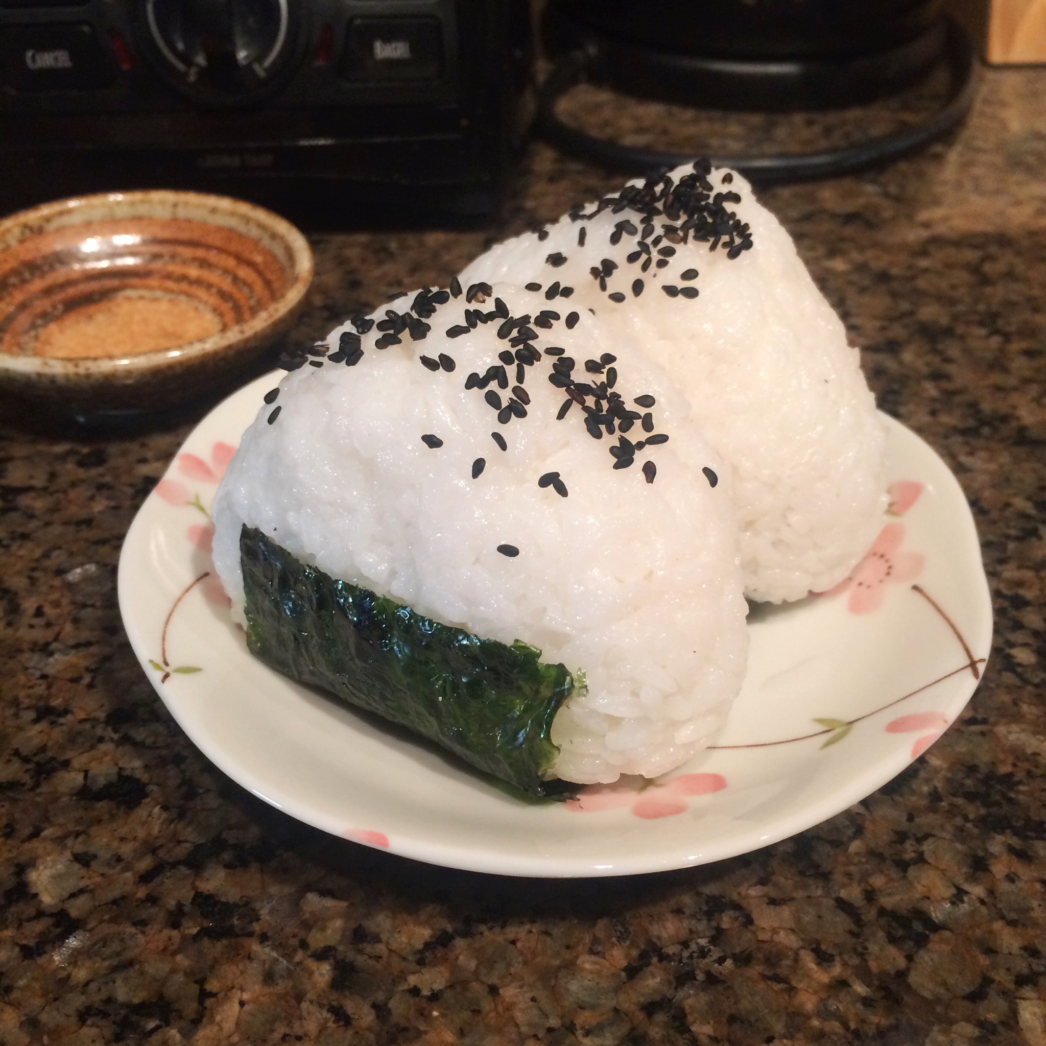 肉松饭团
