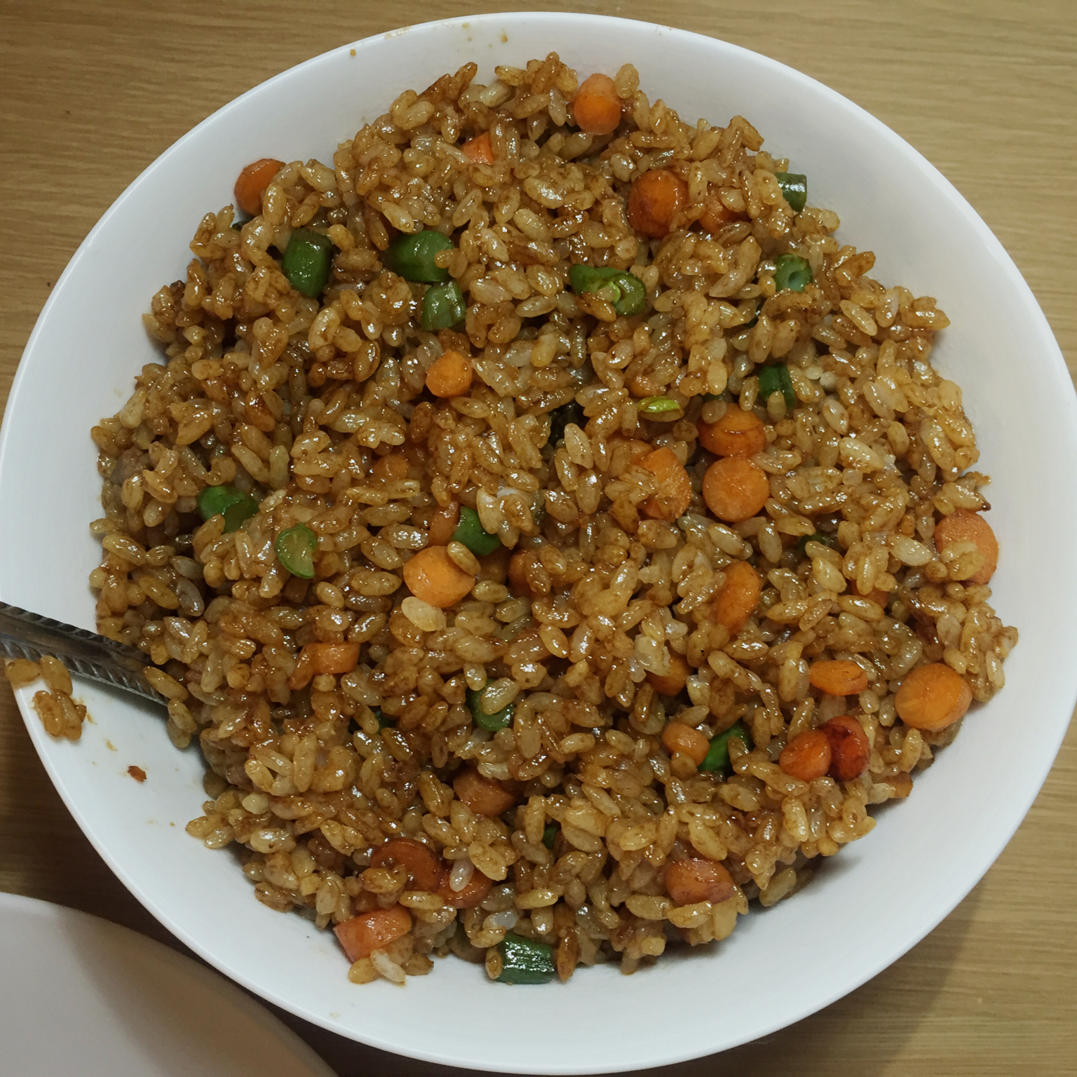 据说是 正宗酱油炒饭