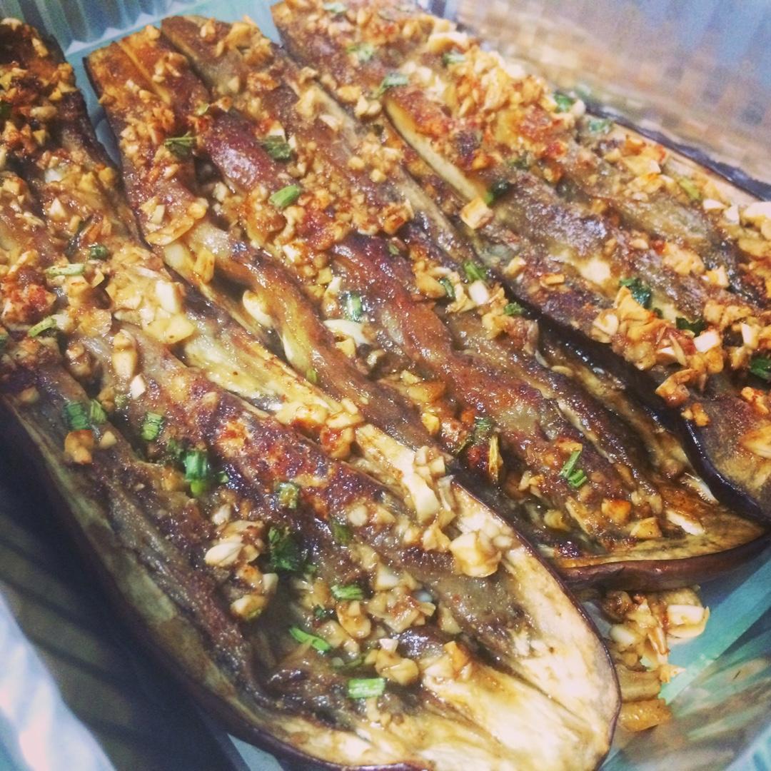 蒜香烤茄子