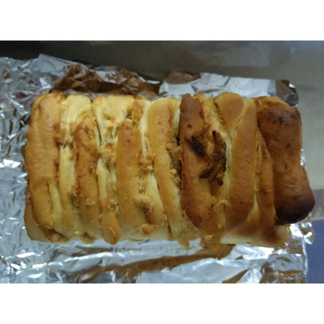 手撕千层肉松面包