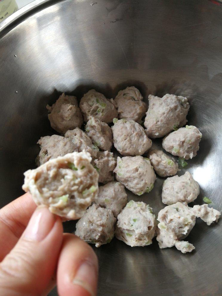 脆弹猪肉丸