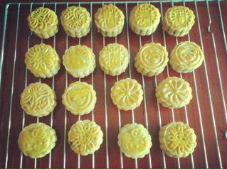 广式豆沙月饼