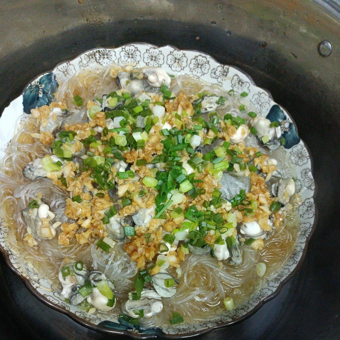 蒜蓉粉丝蒸生蚝