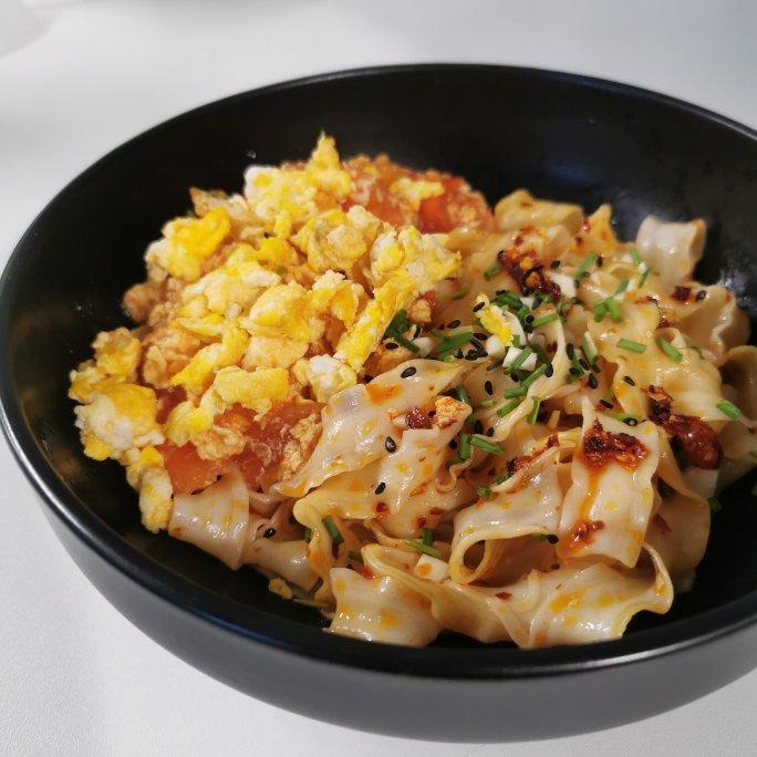 陕西面食之油泼辣子biangbiang 面