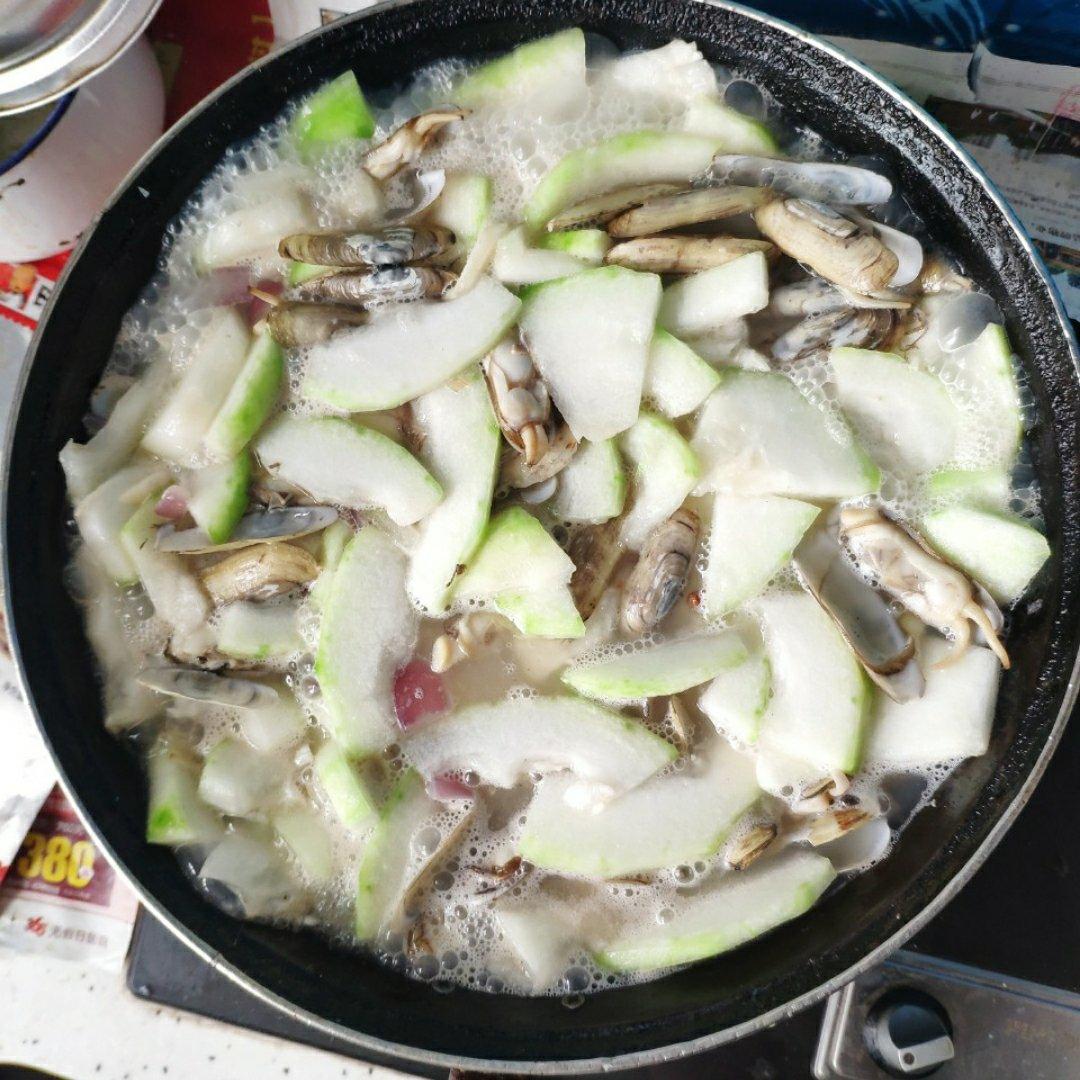 蛏子丝瓜汤