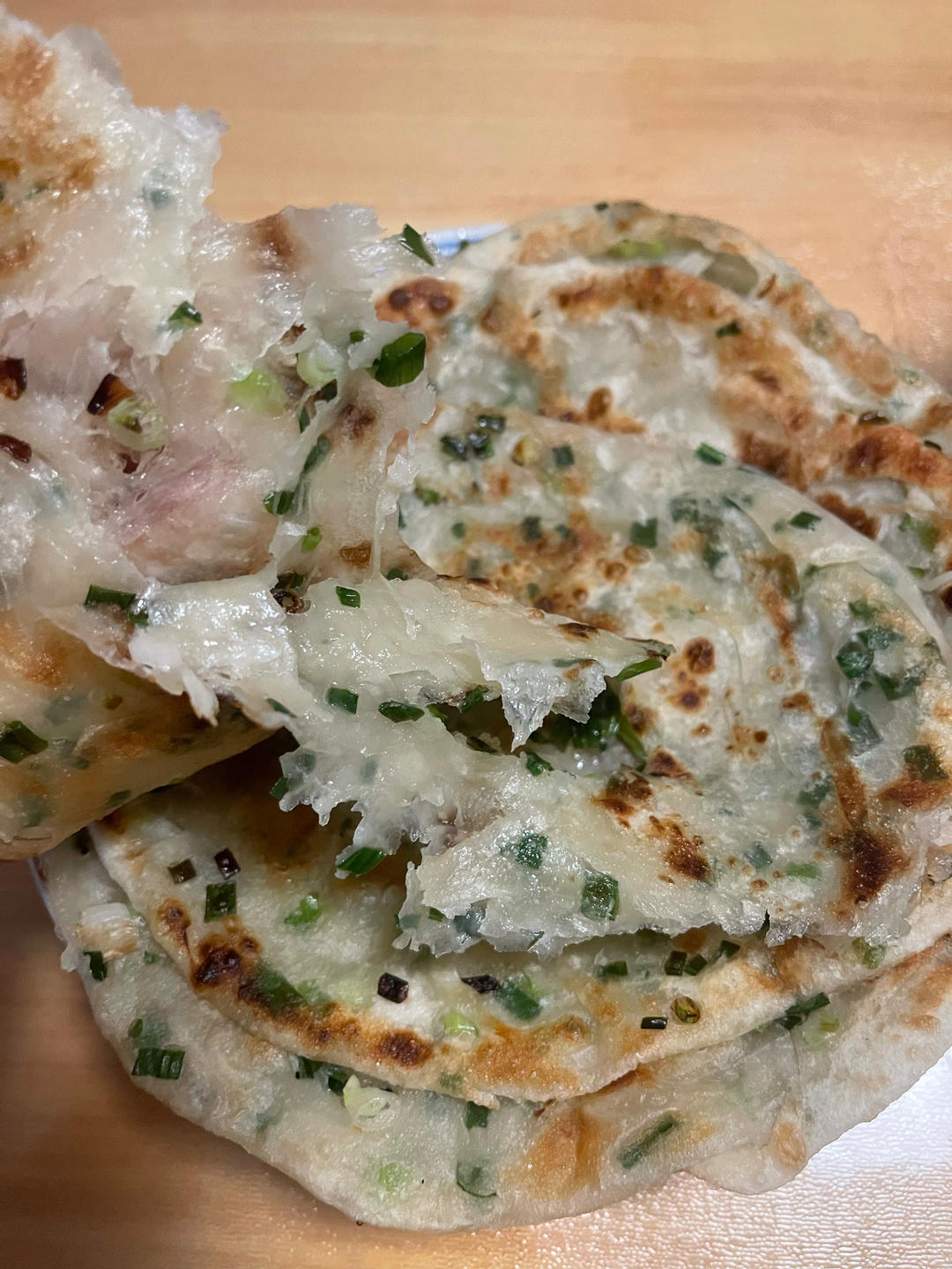 家常葱油饼 柔软多层 凉了也不硬 附细节视频详解