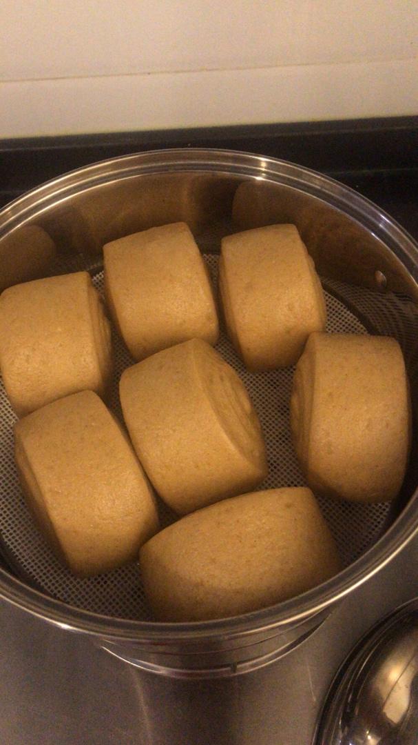 小猴你要少吃糖做的黄豆粉风味刀切馒头