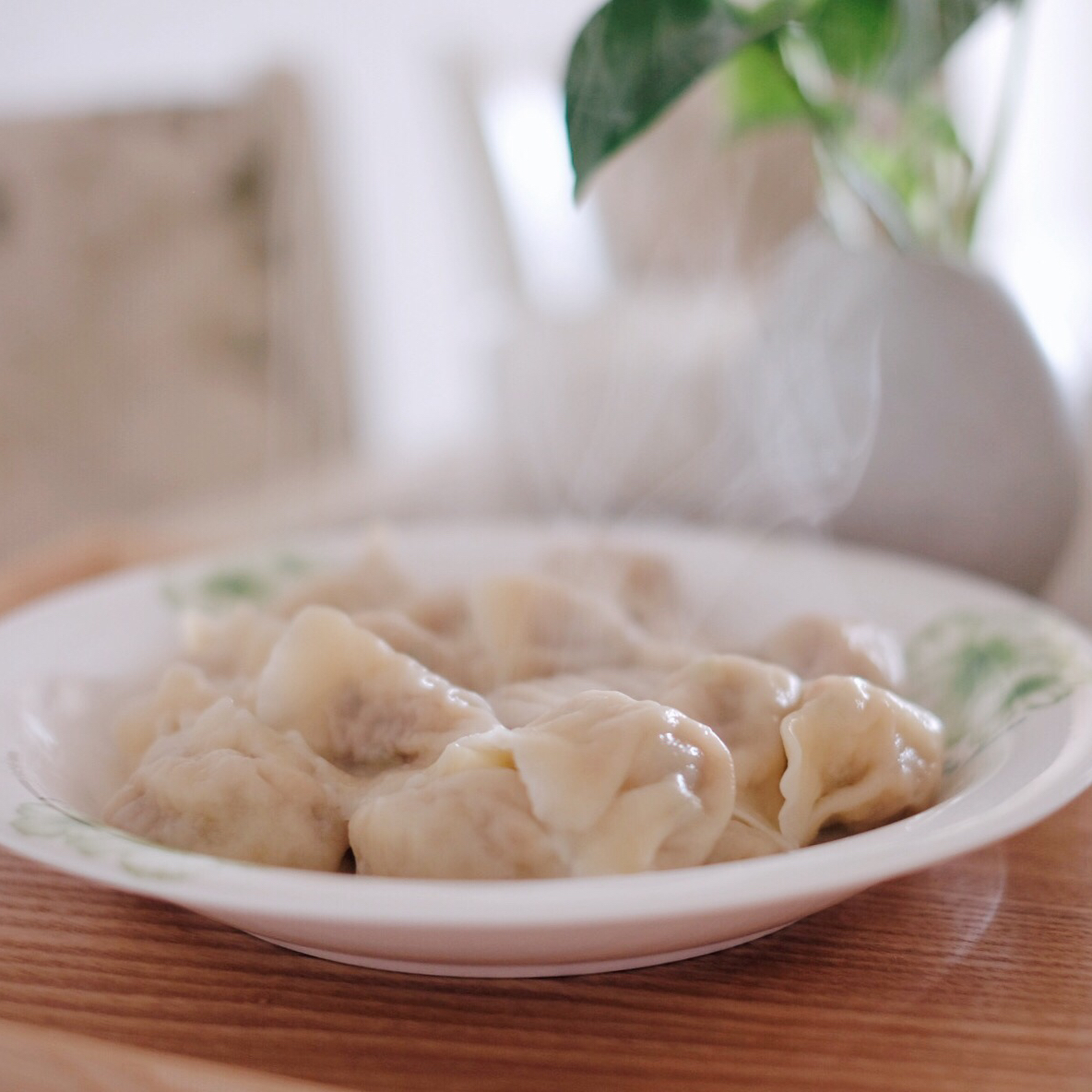 芹菜胡萝卜猪肉水饺