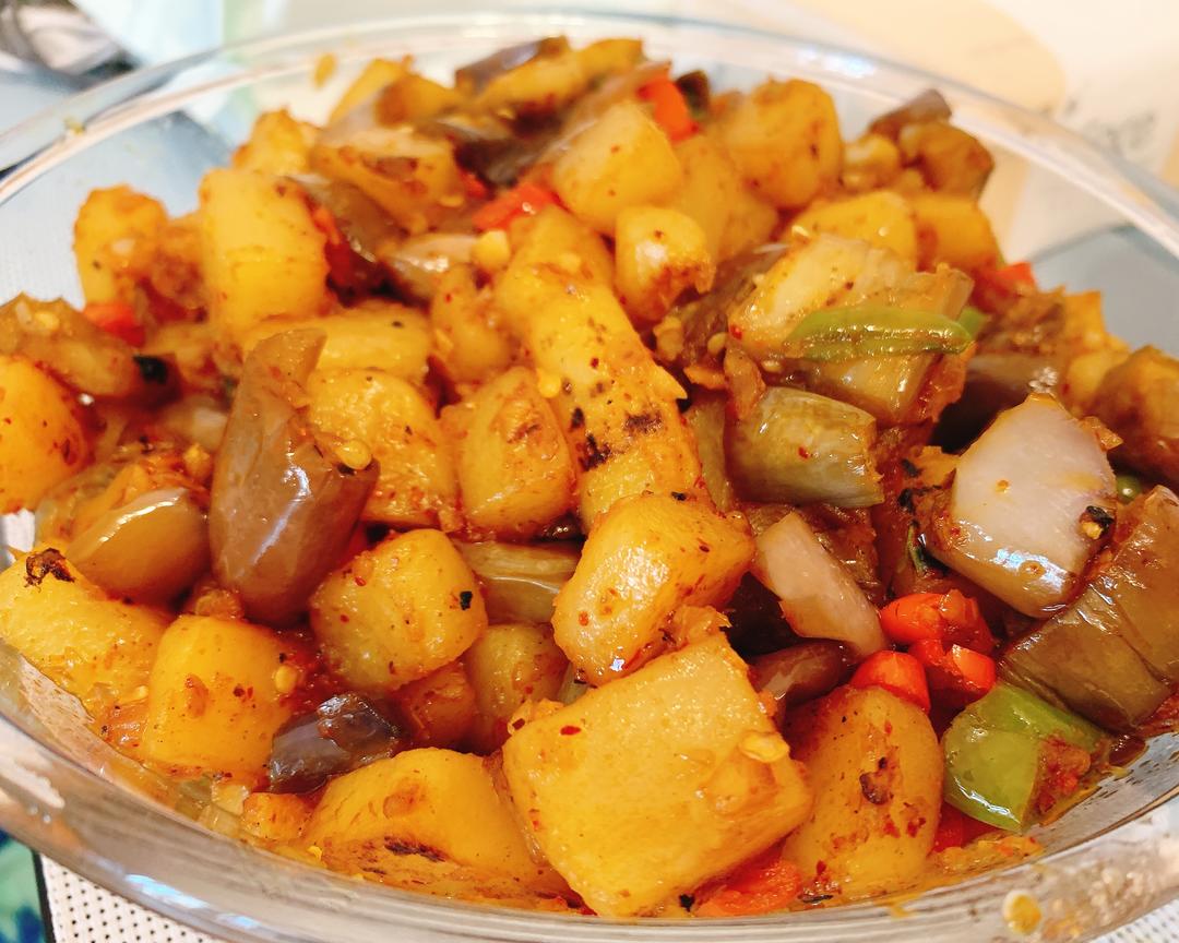 香辣茄丁烩土豆的做法