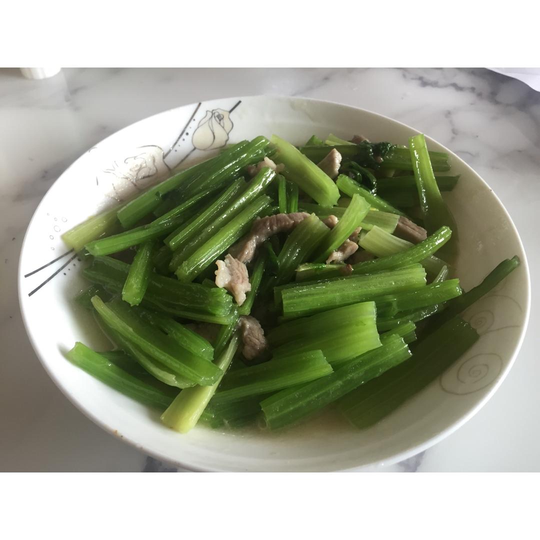 芹菜炒肉