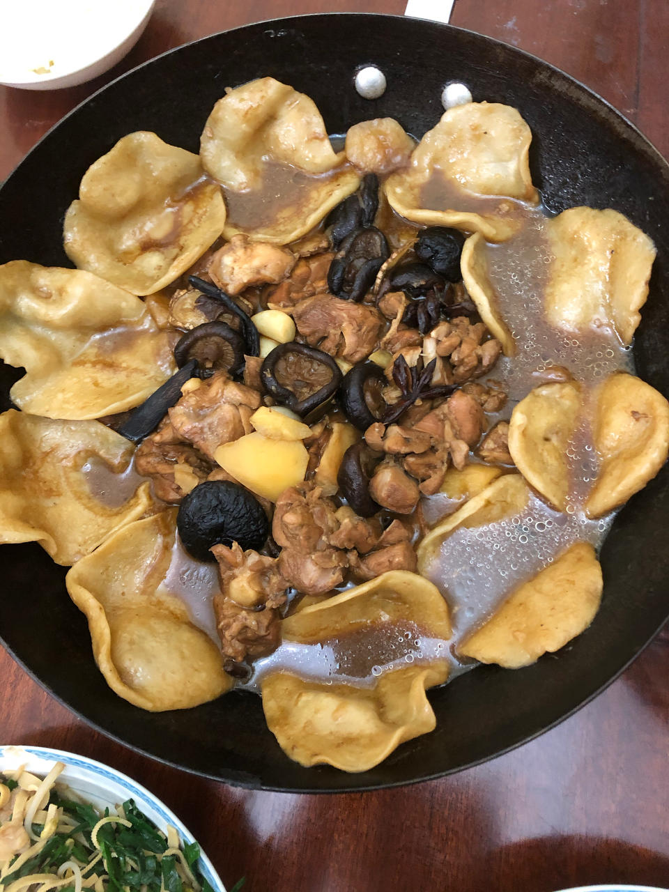 地锅鸡+自制红油【曼食慢语】