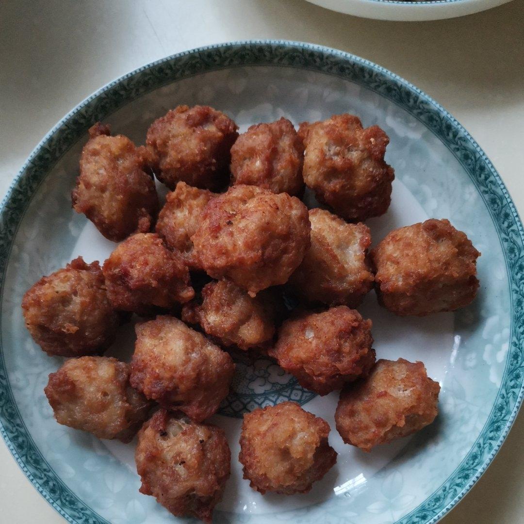 酥脆炸丸子（超详细教程）过年必备