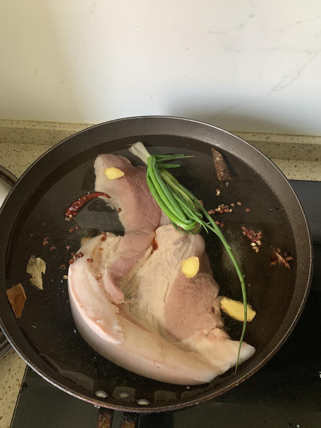 白切肉（回锅肉上部）