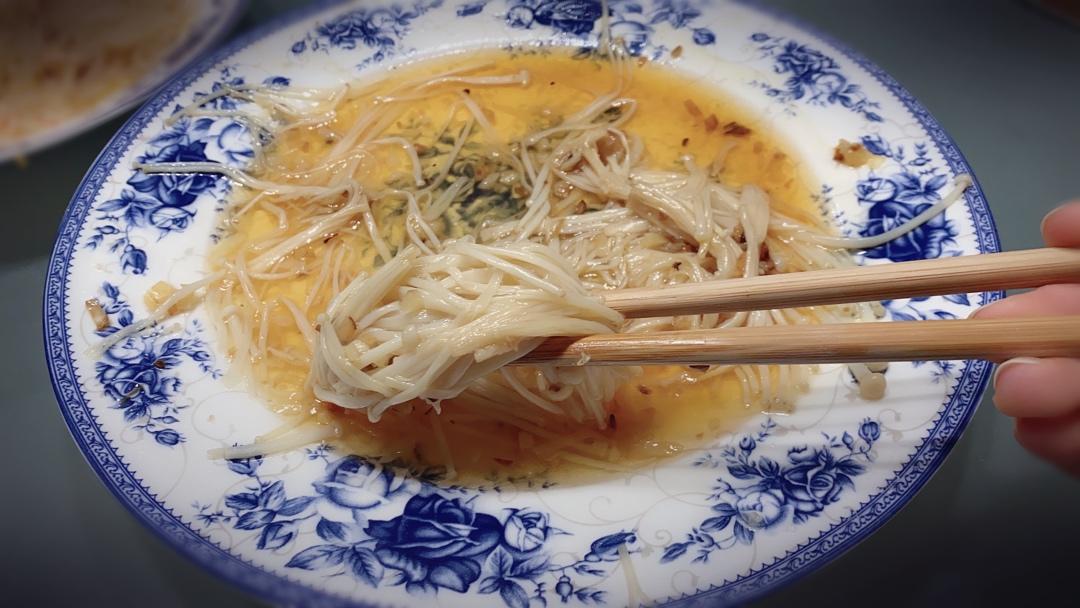 蒜蓉蒸金针菇